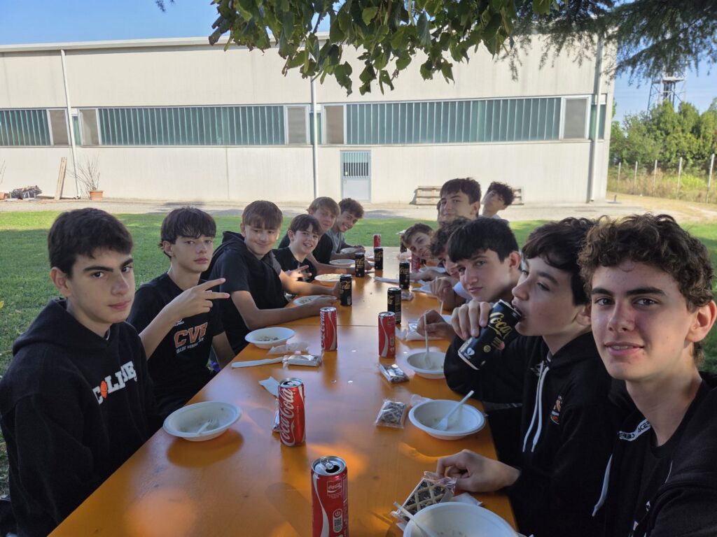 Si mangia tutti assieme!